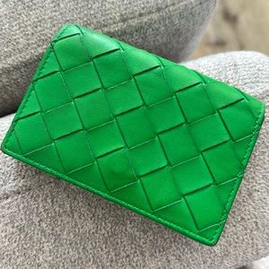 Green Bottega Flap Card Case!